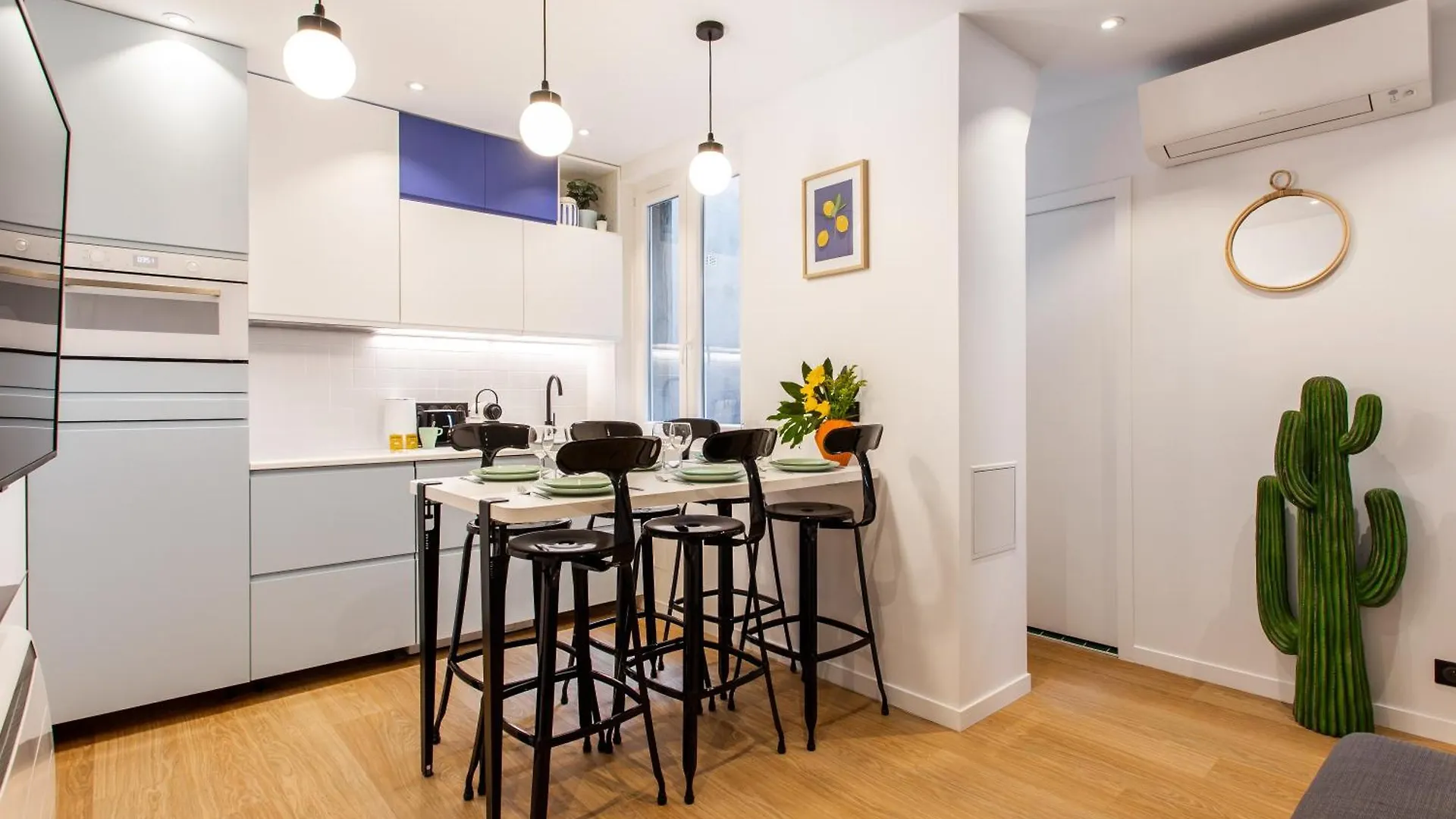 Magnificent Apartment - 3Br-6P - Nation 파리 0*,  프랑스